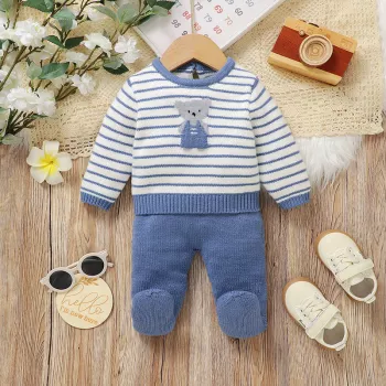 Newborn Knit Set: Cute Sweater & Pants for Cozy Days